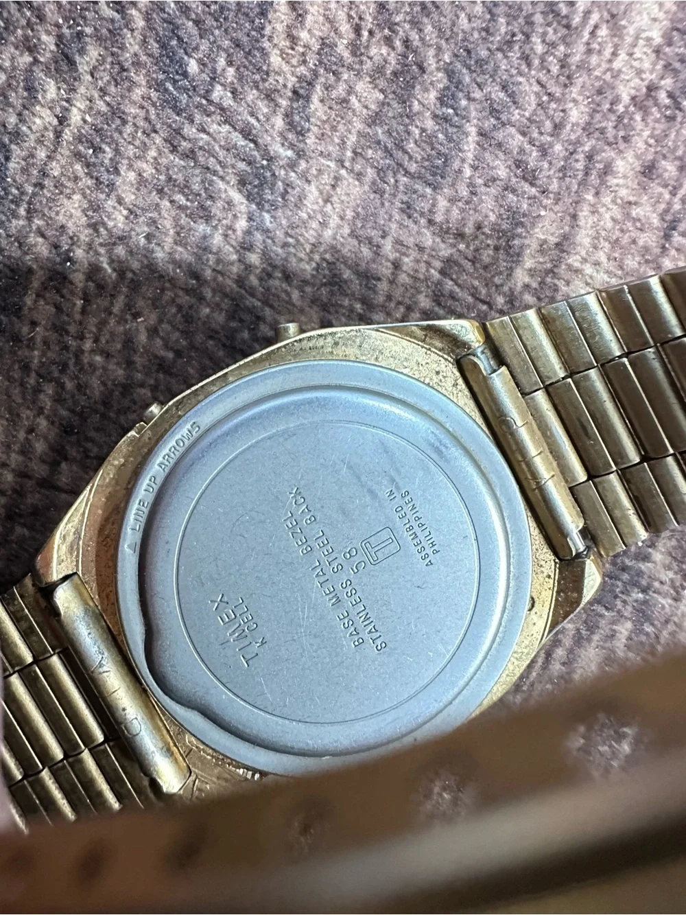 Vintage Timex Gold-Tone Digital Quartz Watch with Bracelet